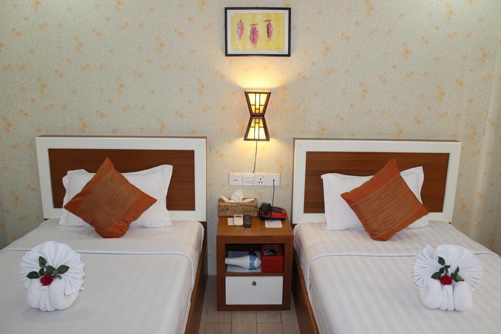 Hotel Kan Kaw Yangon Zimmer foto
