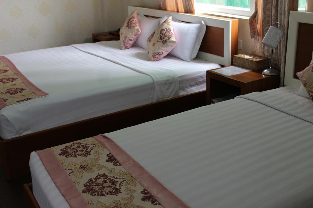 Hotel Kan Kaw Yangon Exterior foto